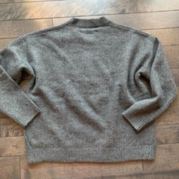 Pink Martini Star Sweater - Picture 2 of 2